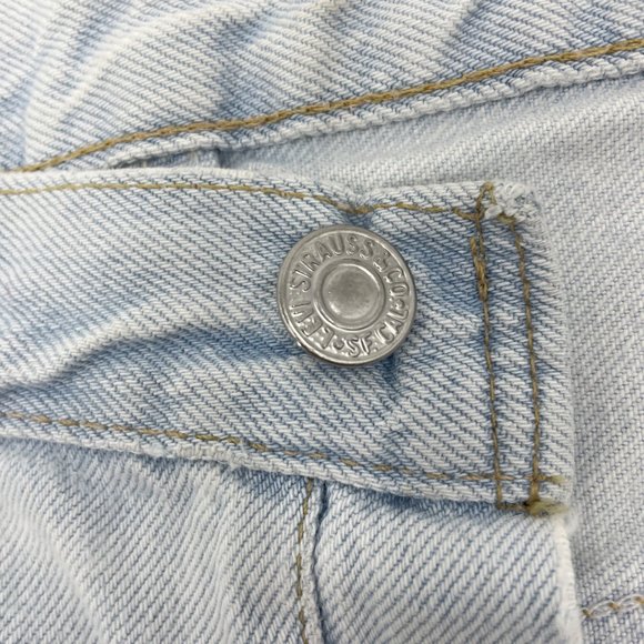 Mens Levi's 501 Button Fly High Rise Shorts - Picture 6 of 14